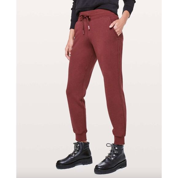 Lululemon Women's Jogger Sweat Pants Warm Down Savannah Red 6 Cotton Terry - Picture 1 of 9